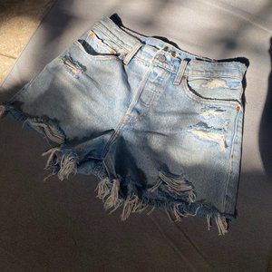 Levi's High Rise Wedgie Fit Shorts, Size 27`